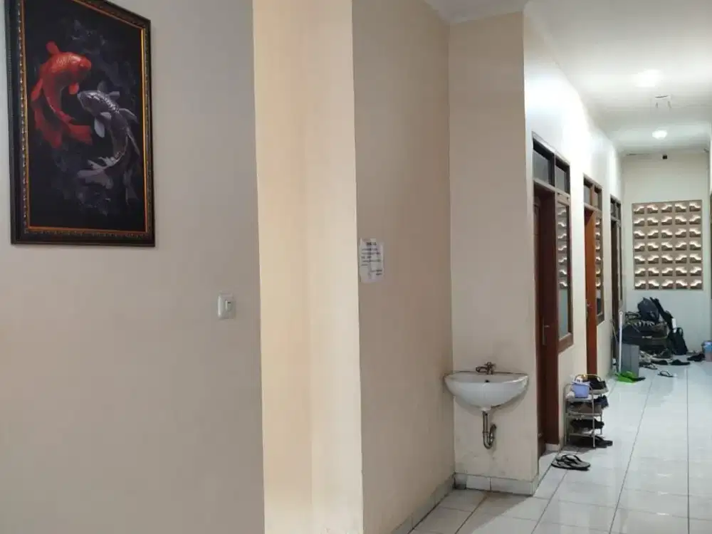 Kost aktif 28 pintu dekat ke UPI, harga nego, passive income menjanjikan seumur hidup!