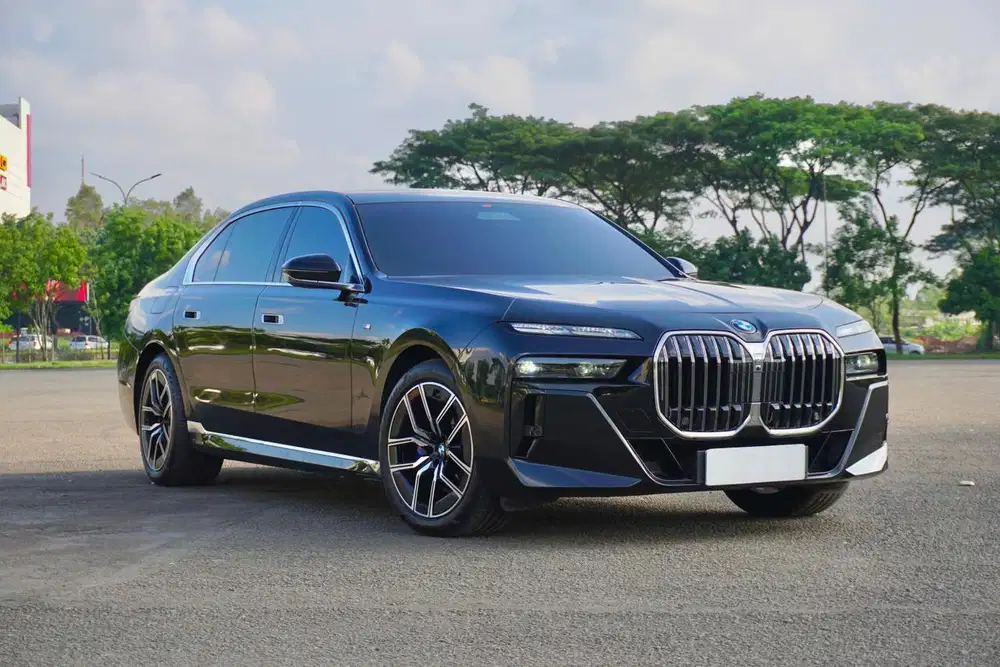 BMW 735i G70 MSport Mild-Hybrid 2023 / 2024