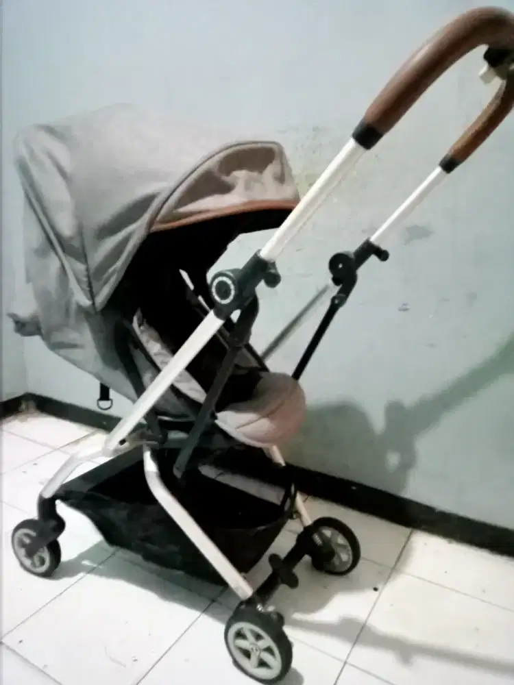 Dijual stroller bayi Cybex Eezy S bgus pemkaian blum lma dri beli baru