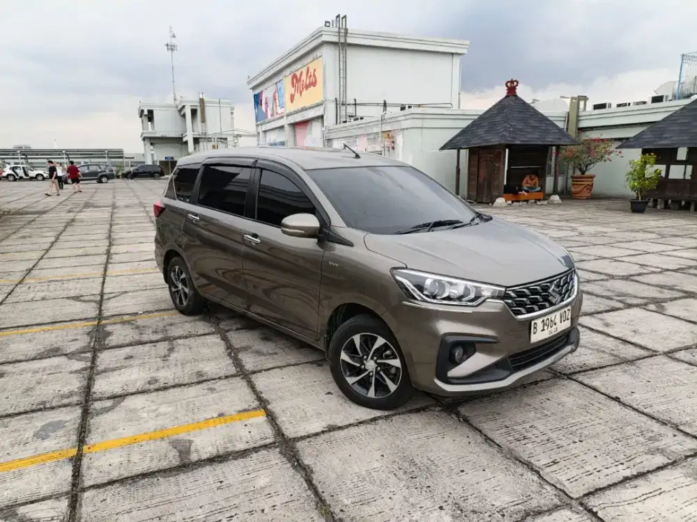 DP Ringan Suzuki Ertiga GX Hybrid AT 2023 / 2024 Matic Plat Genap