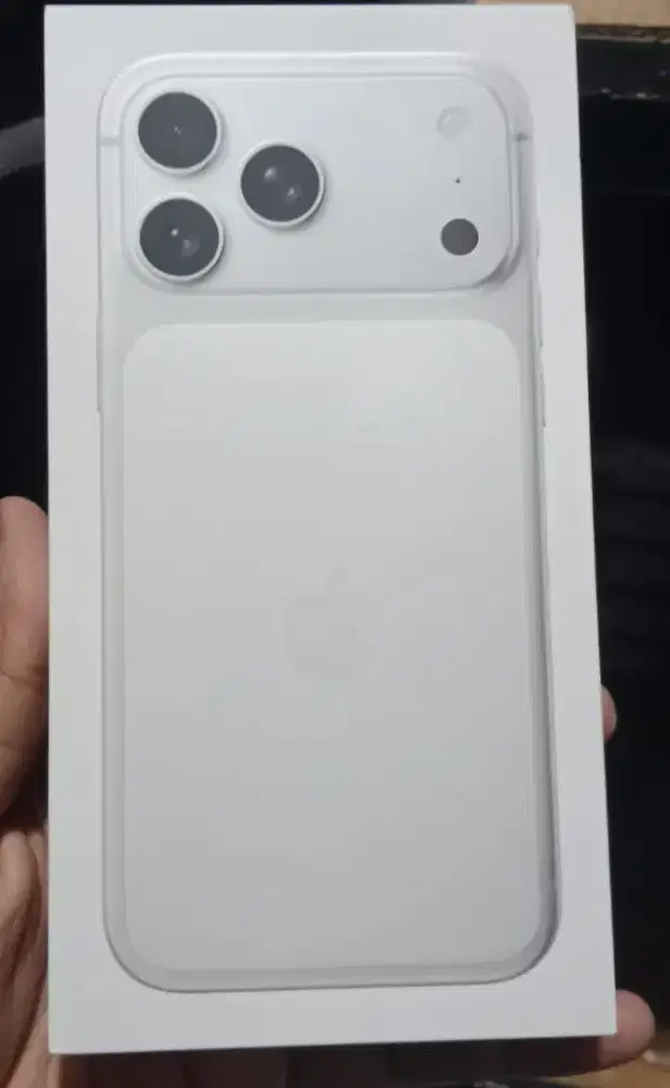 IPhone 17 ProMax Silver Internal 256GB Garansi Resmi iBox