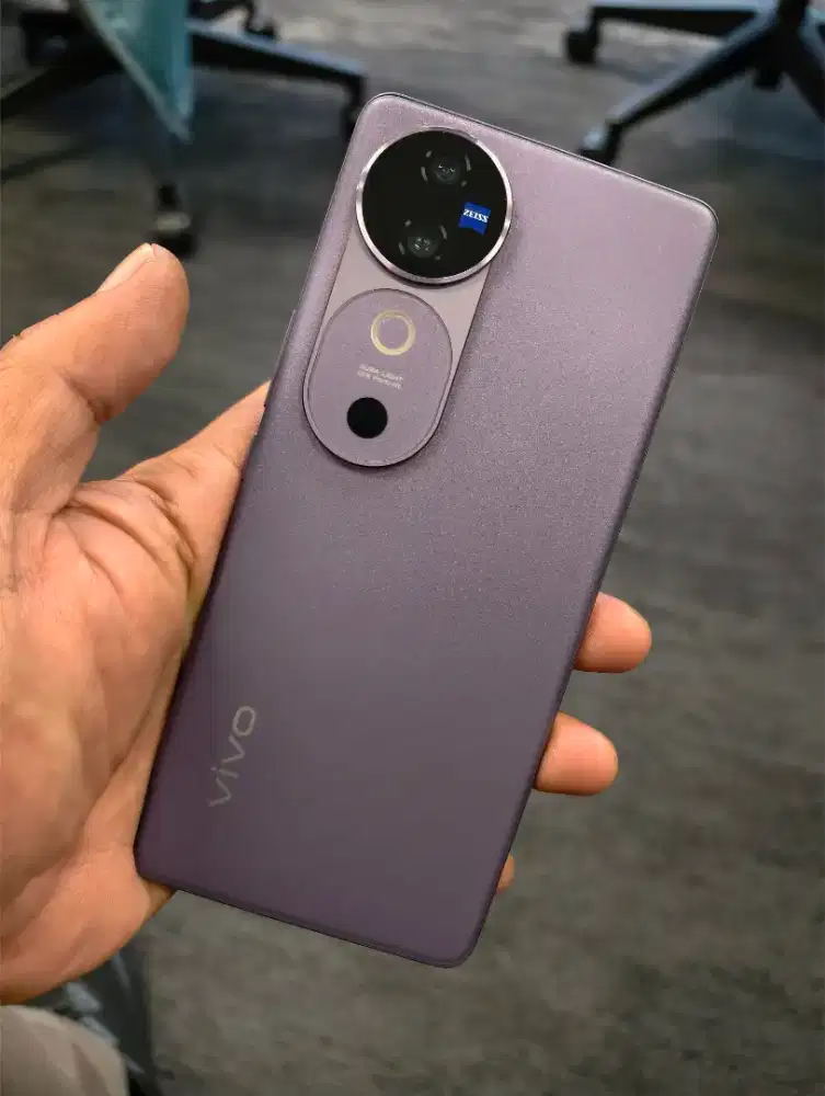 Vivo V60 5G 12/512GB full set masih garansi