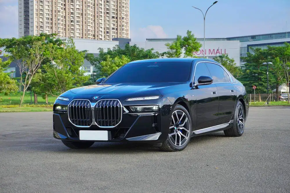 BMW 735i G70 MSport Mild-Hybrid 2023