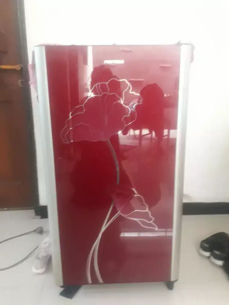 Dijual kulkas 1 pintu