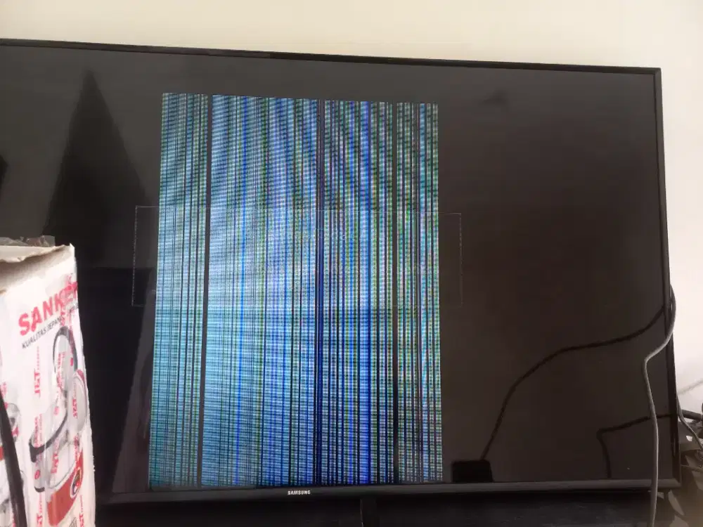 Samsung LED TV 43” UA43J6100AK RUSAK PANEL – Suara Normal