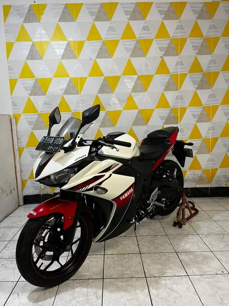 Yamaha R25 2016 antik