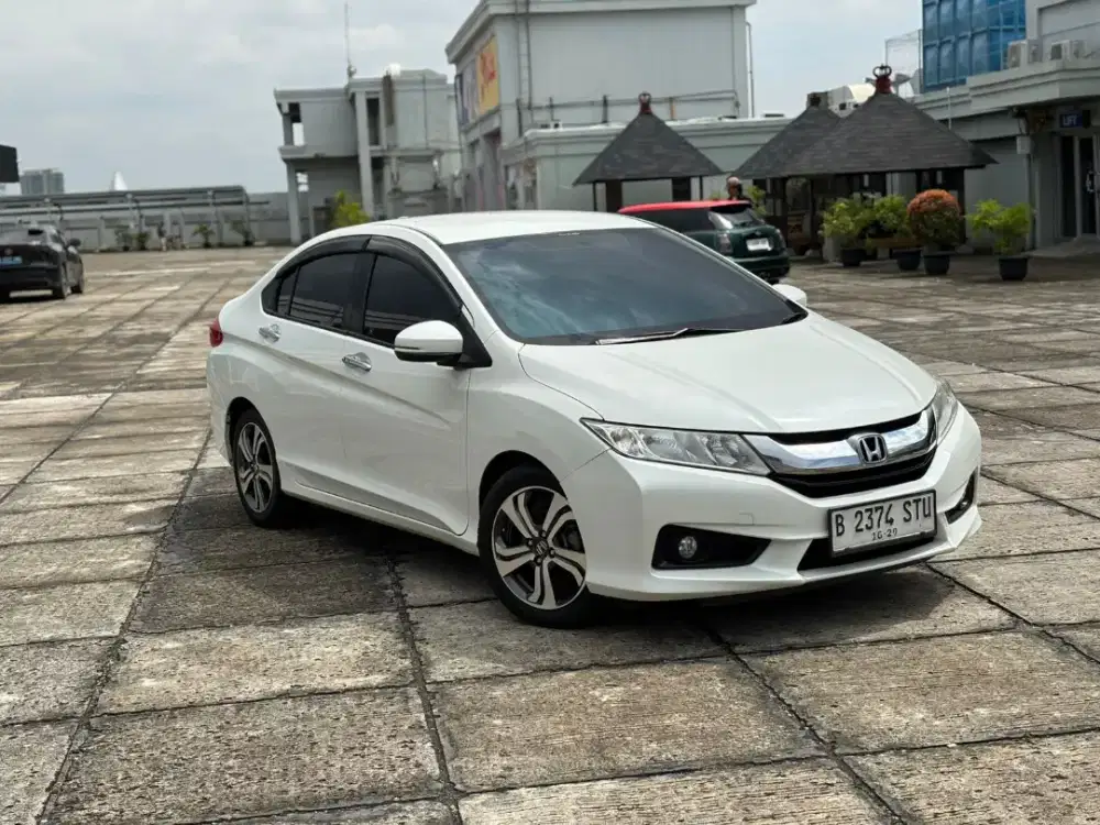 LOW KM Honda City E AT Matic 2014 / 2015 Istimewa Plat  Genap