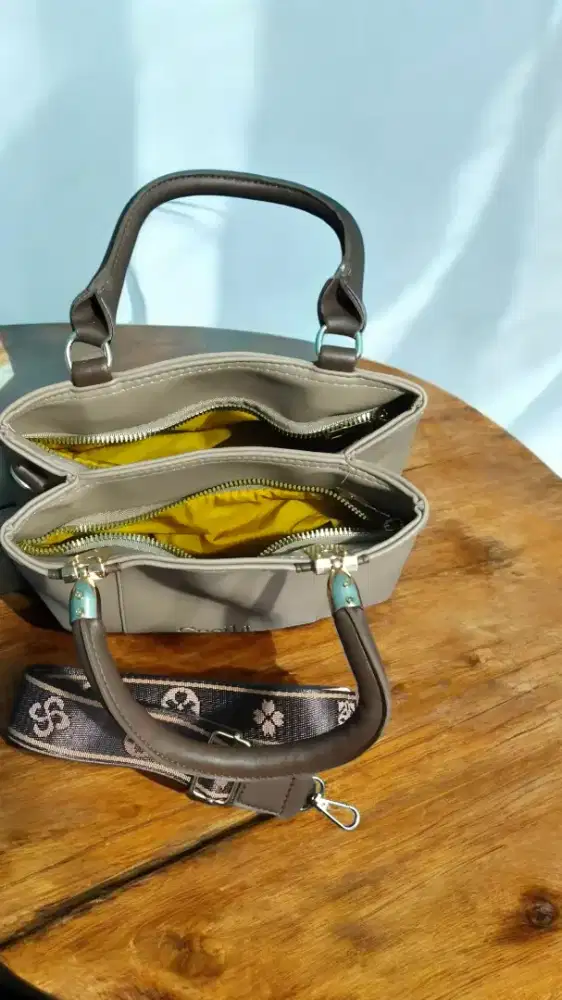 Hand bag wanita, coklat