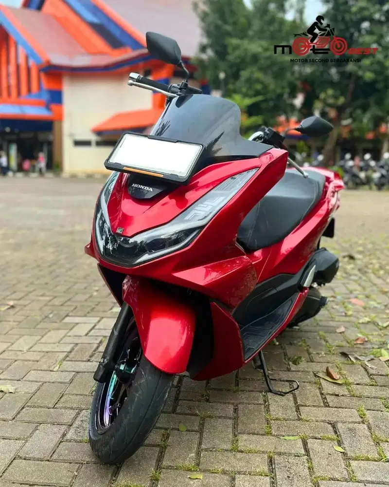 Honda PCX CBS 2024 Merah Candy Headlamp Custom RGB