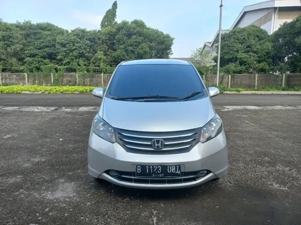 Honda Freed psd at 2011