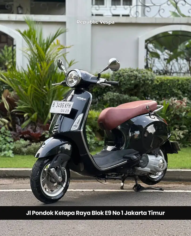 TERMURAH  PIAGGIO VESPA PRIMAVERA 150 3V ie TH 2014 WARNA HITAM
