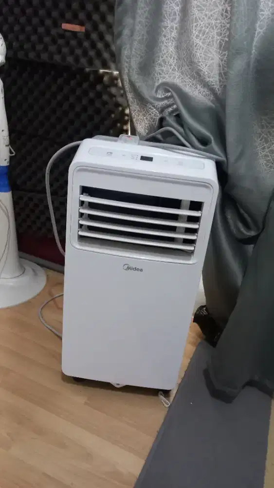 Midea AC Portable MPHA-05CRN7 0.5PK Pendingin Ruangan