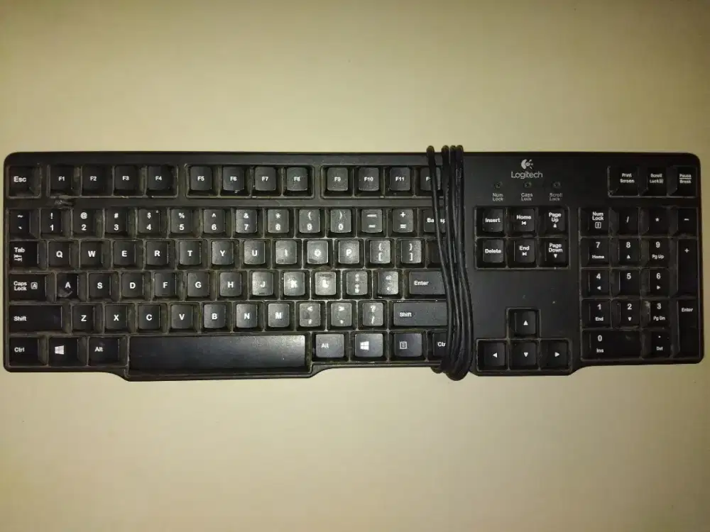 Keyboard Logitech K100