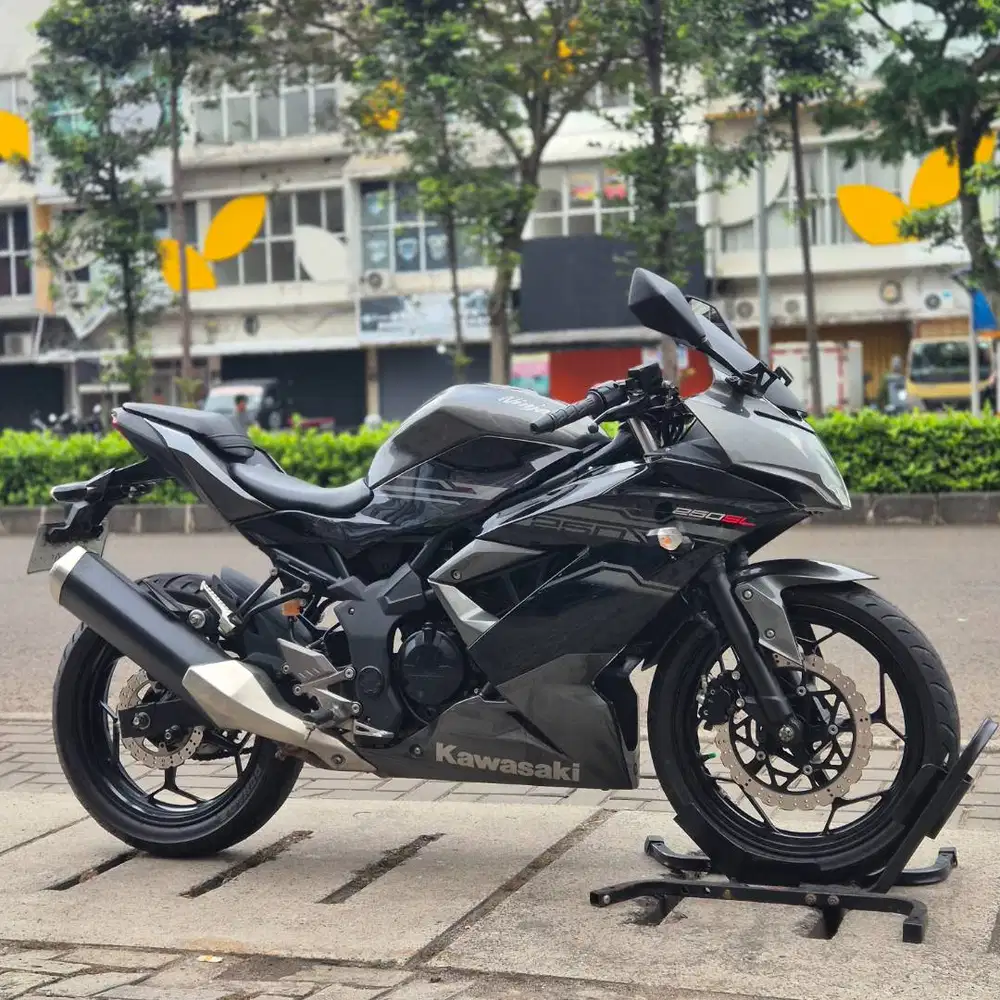 KAWASAKI NINJA 250 MONO SL 2017 GREY LOW KM PAJAK NO MINUS