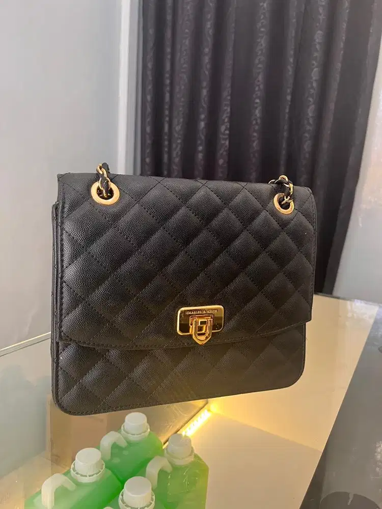 Tas Charles and Keith 100% Ori -Second