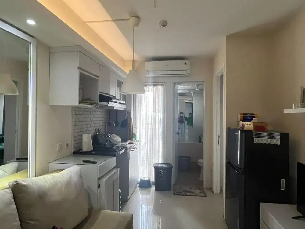 Lt rendah 2br furnish apartemen bassura city, jakarta