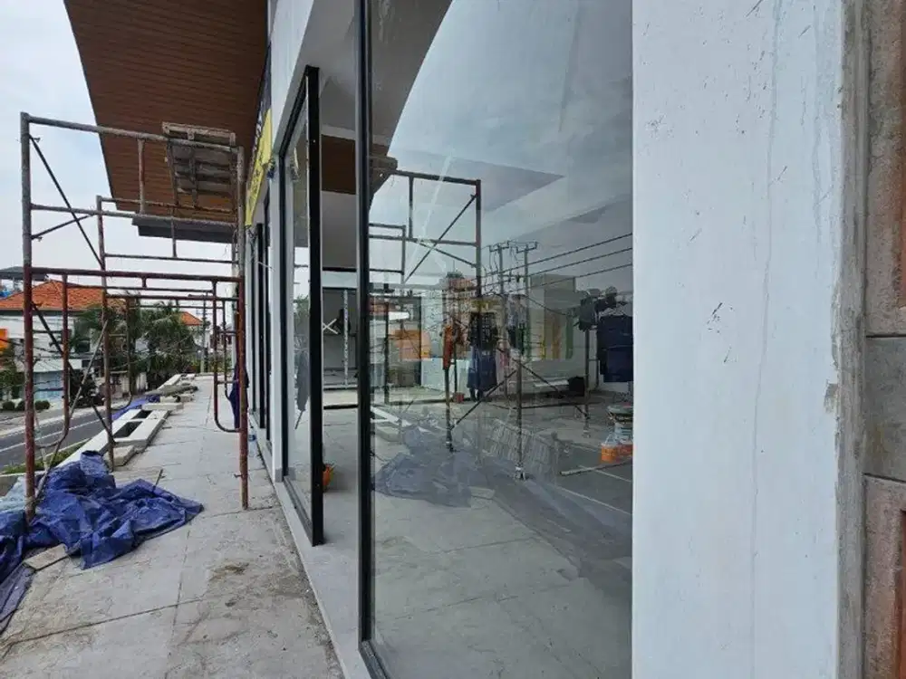 Bangunan Toko 1 Lantai Disewakan, di Tumbak Bayuh, Badung Area