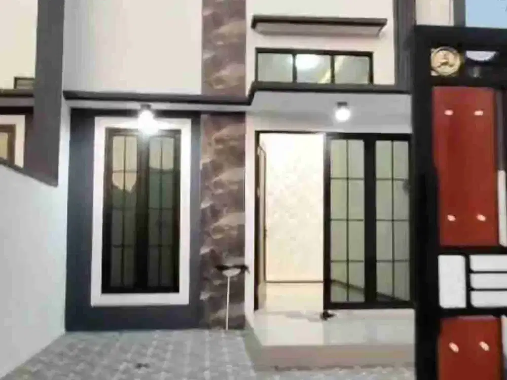 Rumah cantik Plafon tinggi wonsel Rungkut