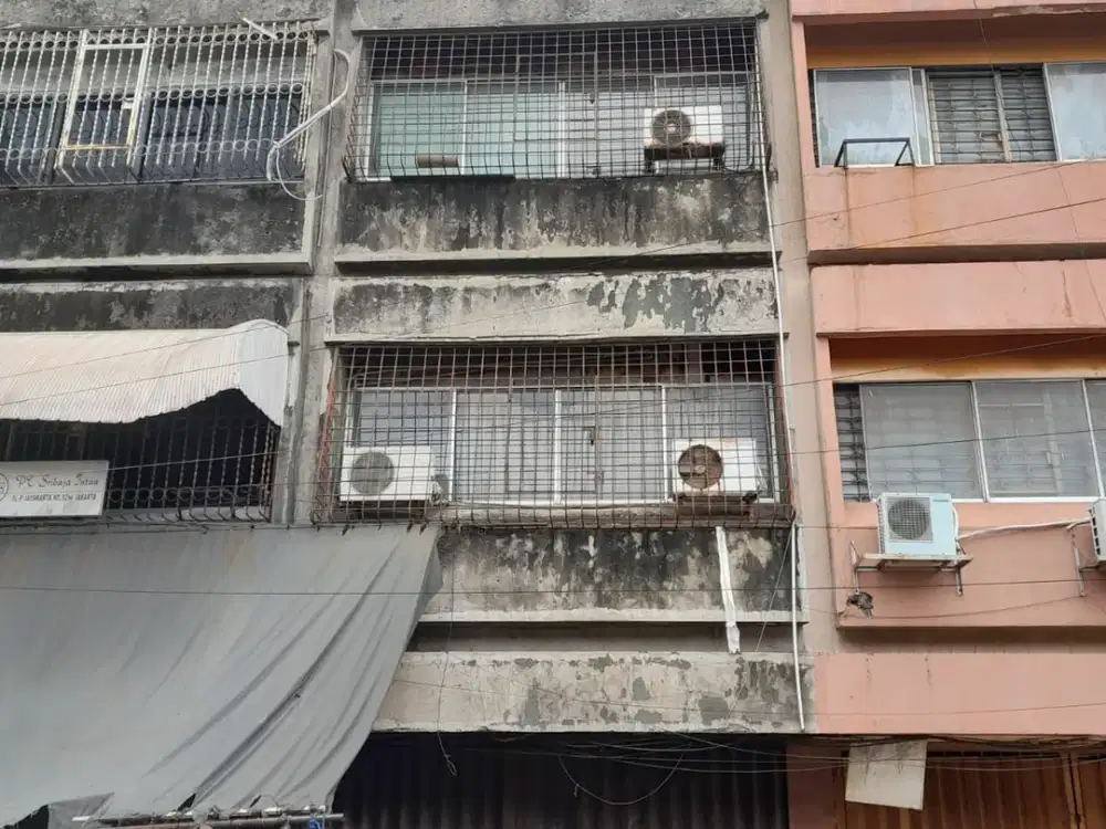 Ruko Strategis 3 Lantai  Murah di Pangeran Jayakarta