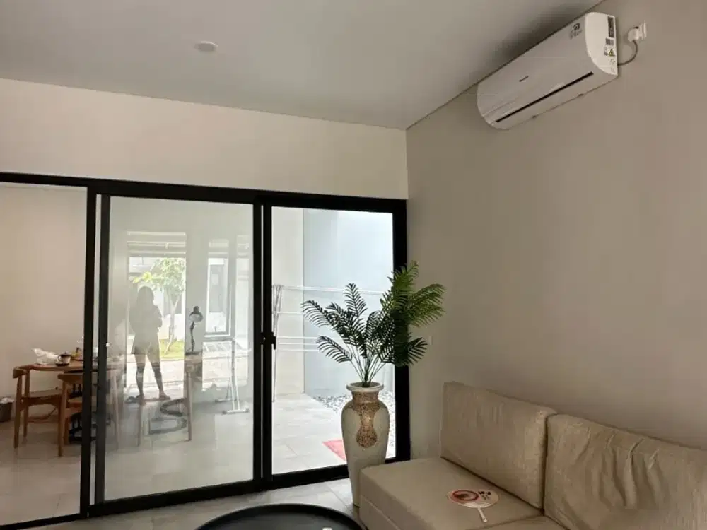 Dijual Rumah Full Furnished Lebar 7 - Myza BSD Tangerang Selatan