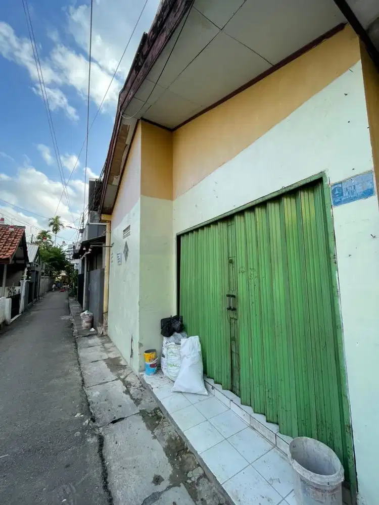 Kios Untuk Usaha Di Sewakan Bulanan / Tahunan