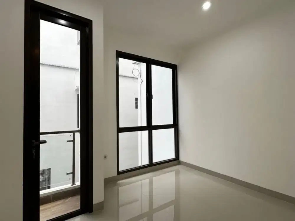 Jual Cepat Townhouse Brand New Rawasari, 3 Lantai, SHM, Turun Harga menjadi 1,3M Nego