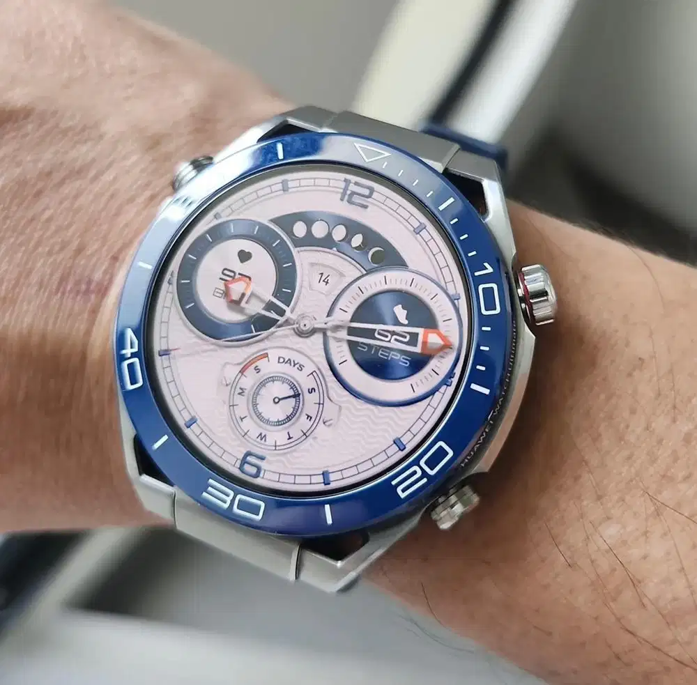 Huawei Ultimate Smartwatch Blue Nov 2026 not Garmin GT5 Galaxy Apple