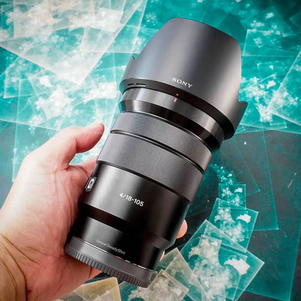 Sony 18-105mm F4 G OSS. Fullset Mulus Sekali
