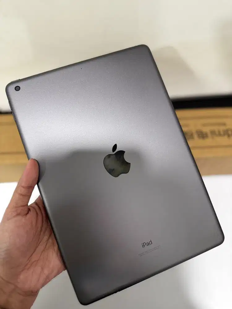 iPad Gen 9 • A13 Bionic • 64GB