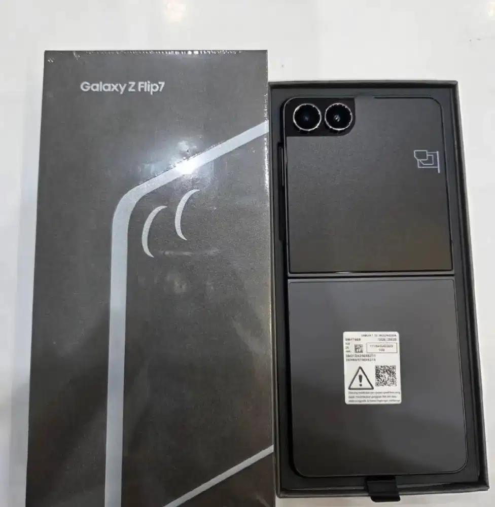 Samsung galaxy zflip 7 12/256