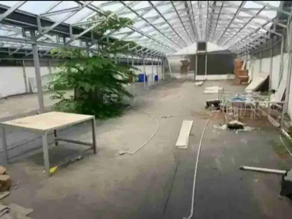 Di jual tanah dan bangunan