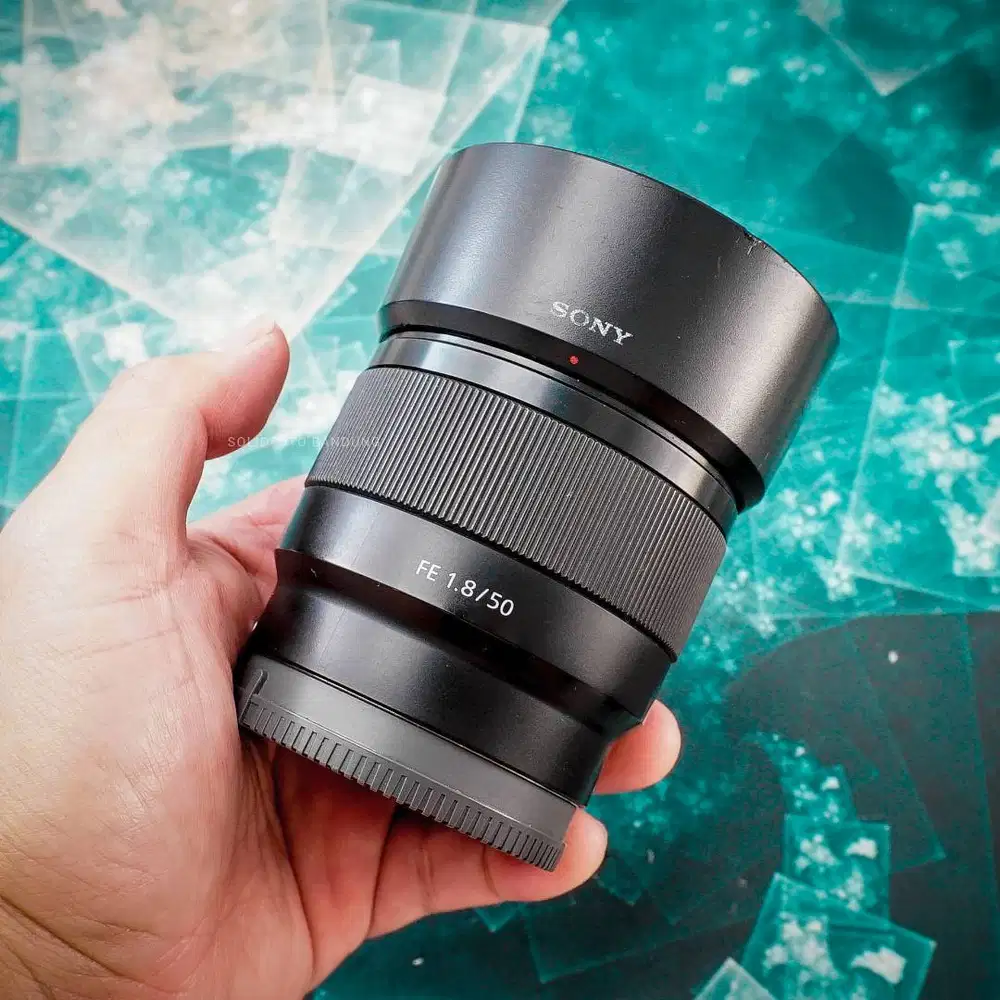 Lensa Sony FE 50mm F1.8. Used