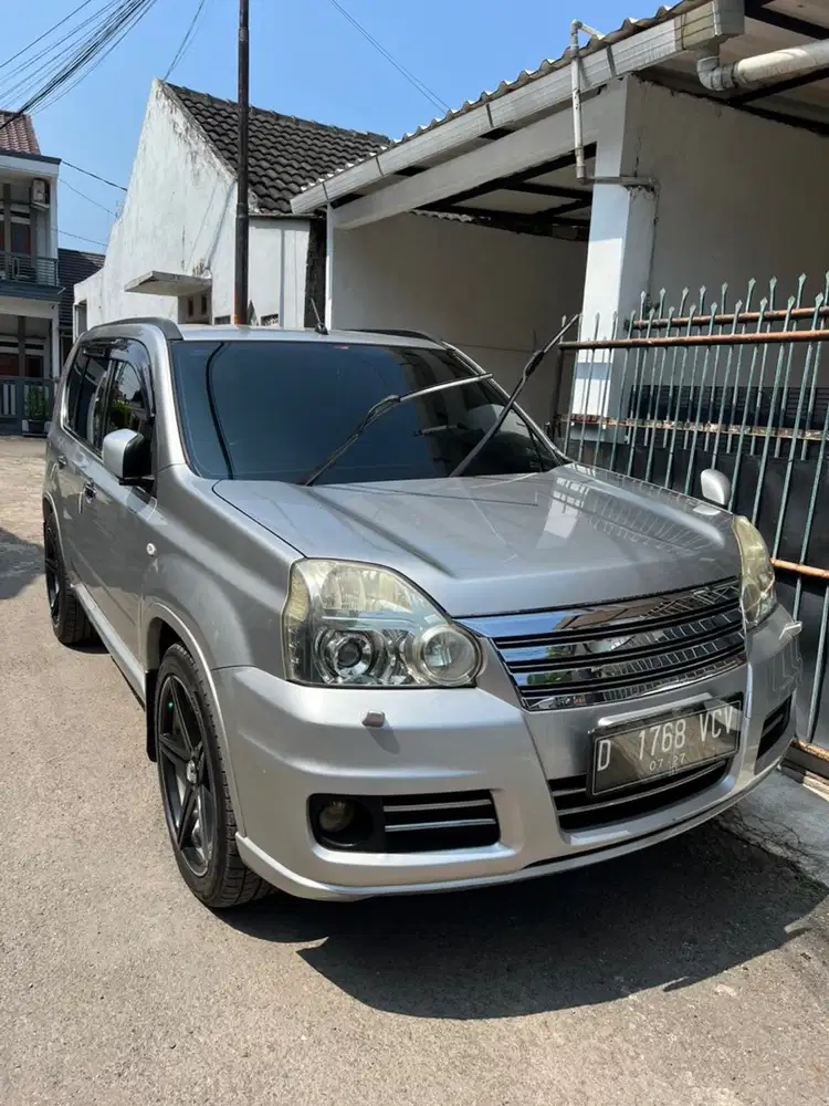 Nissan X-Trail 2011 Bensin