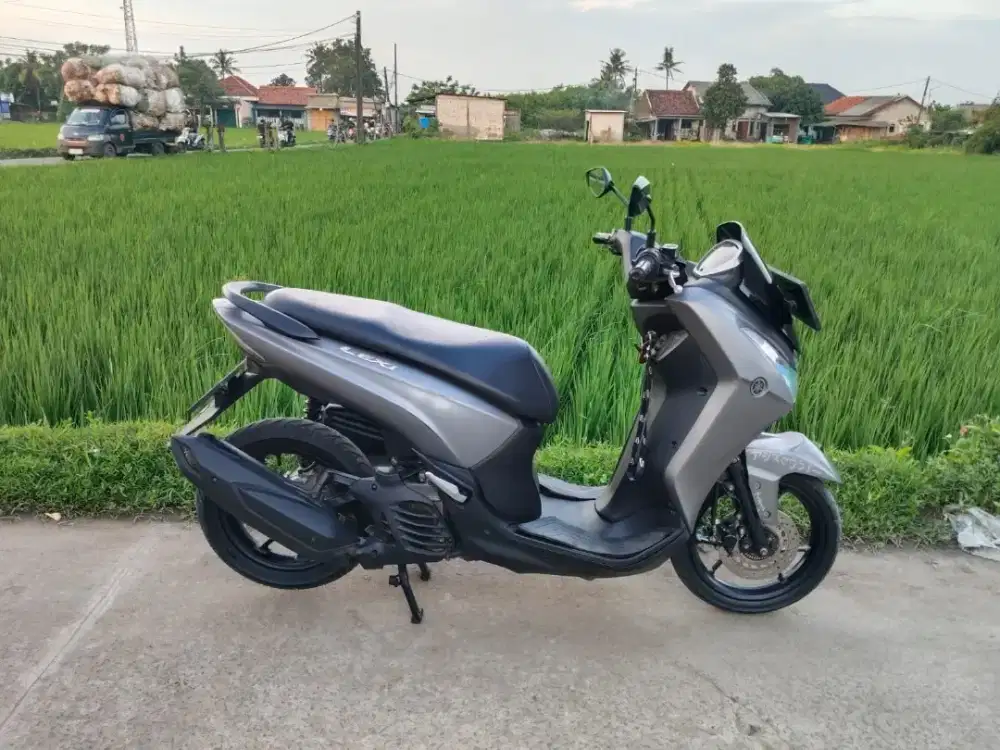 Yamaha Lexi 125cc thn 2018/2019 mesin halus di Tangerang