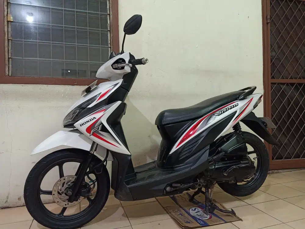 Honda VARIO 110 CBS SPORTY PGM-FI 2015 BL 3 ( GRESS / TERAWAT )