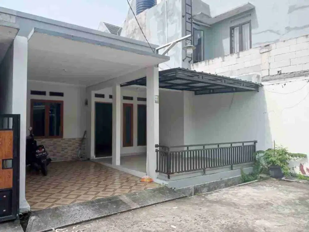 Rumah cluster siap huni dekat Pintu Tol Jatiwarna tanah nya luas 90m2