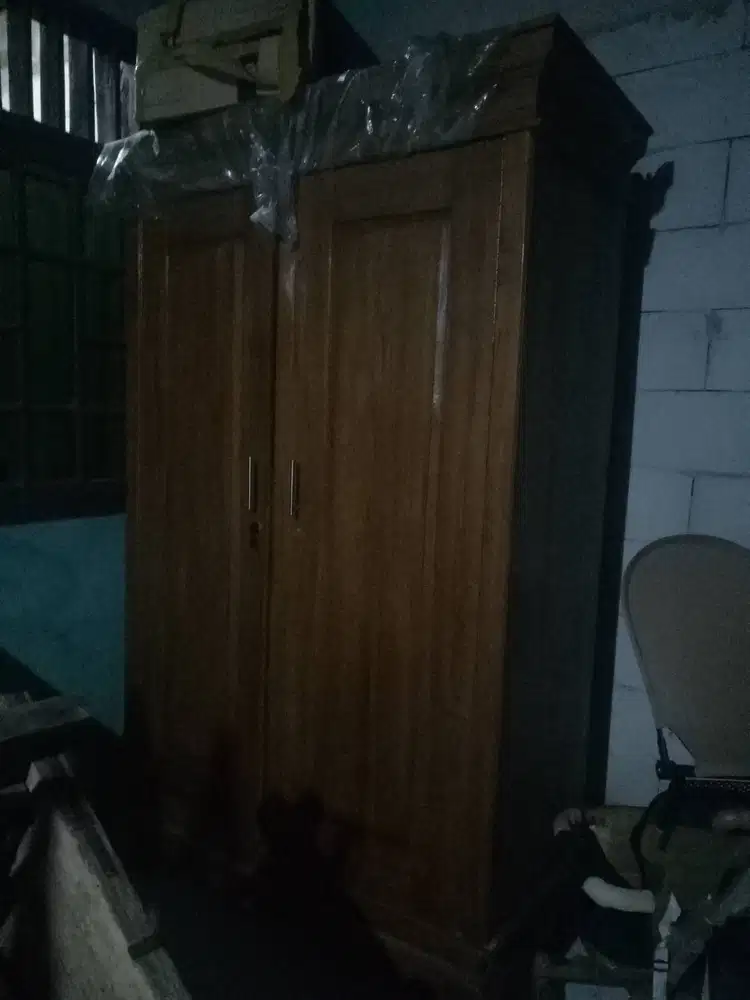 Lemari kayu jati asli mulus no minus