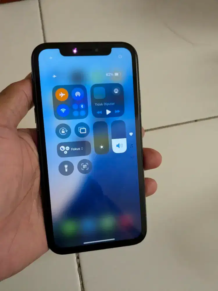 ipjone xr 64GB ex ibox hp cas