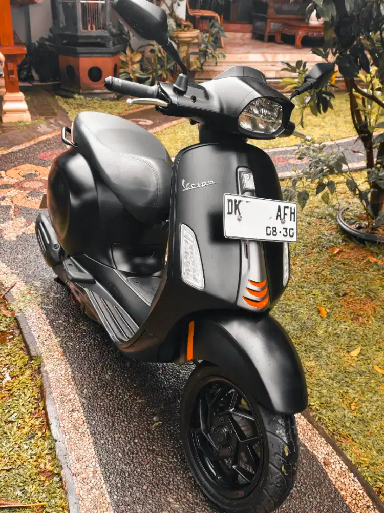 DIJUAL VESPA SPRINT S BLACK CONVINTO