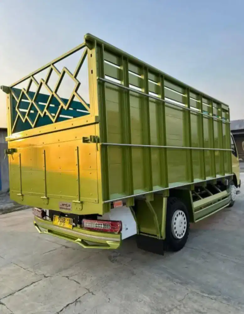 Mitsubishi Canter fe74