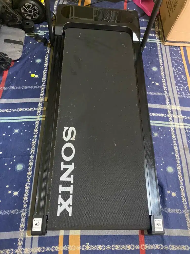 Sonix running treadmill