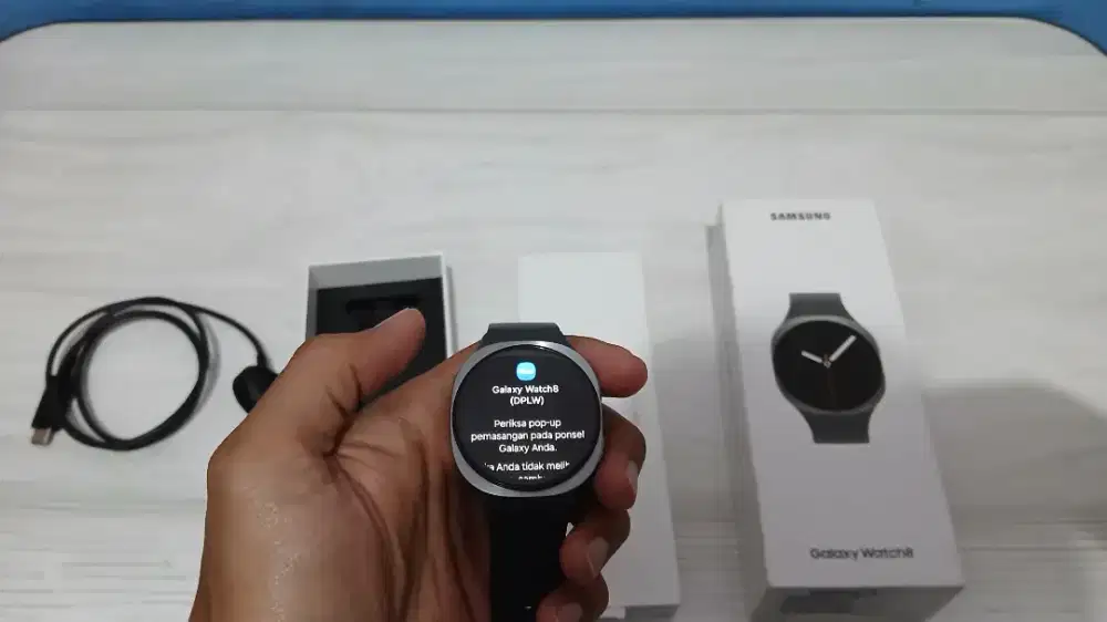 SAMSUNG WATCH 8 40MM LIKE A NEW