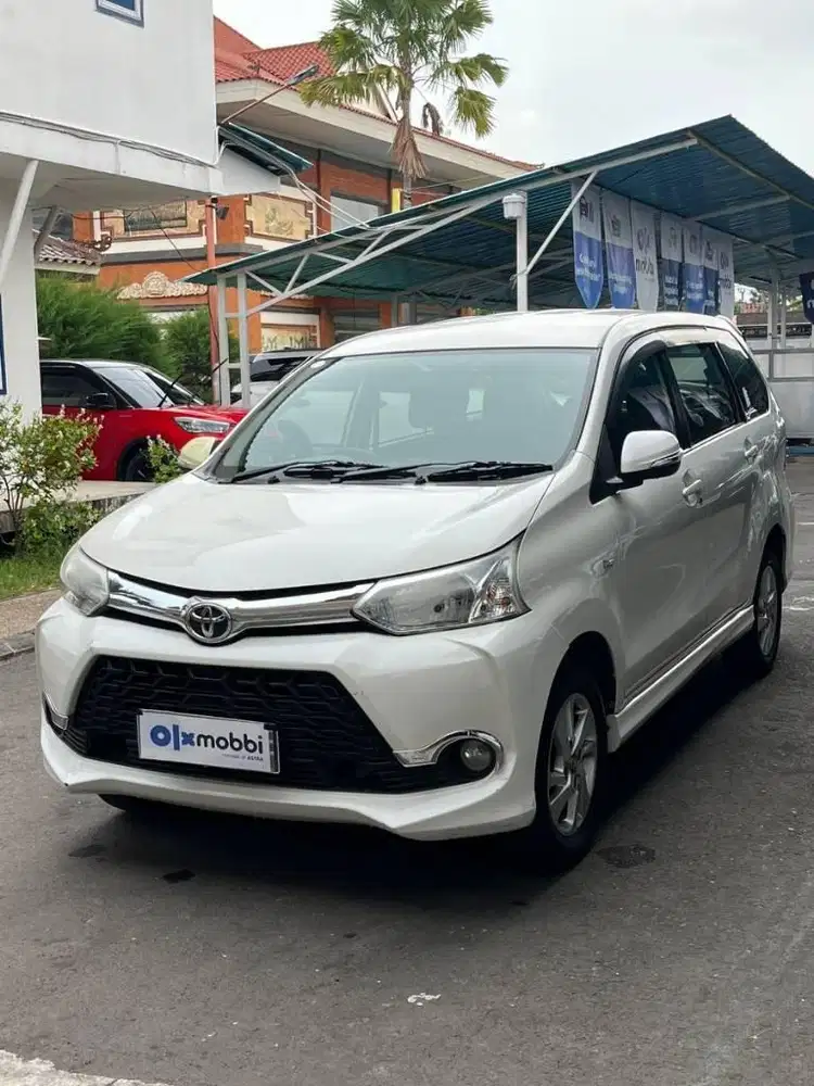 DP Rendah - Toyota Avanza 1.3 Veloz Bensin AT 2016 Putih