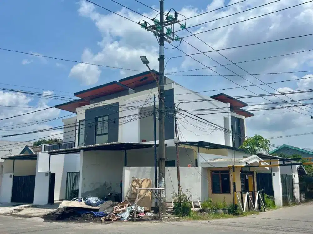 Dijual rumah baru minimalis semolowaru elok