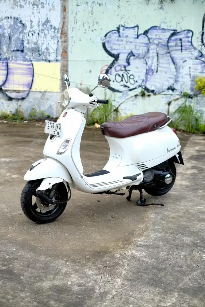 VESPA LX 150 3VIE 2013 MURAH BERGARANSI
