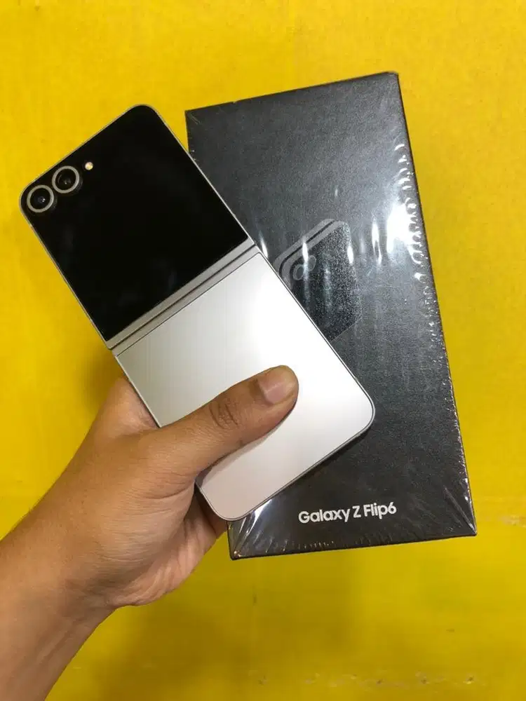 Samsung galaxy Z flip 6 12/256gb