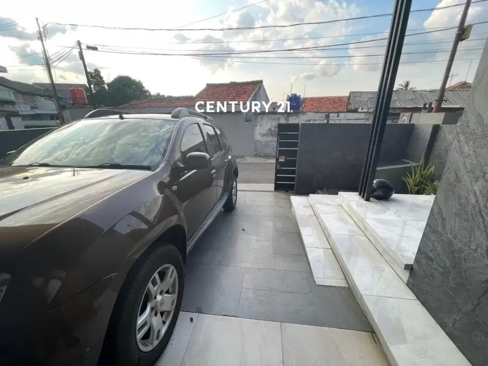 Rumah Di Pondok Betung Dengan Lift Dan Swimming Pool OM 17187