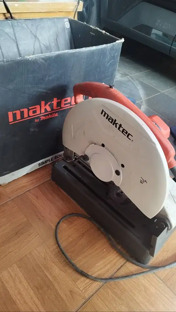 Mesin potong maktec MT243 + kompresor imola
