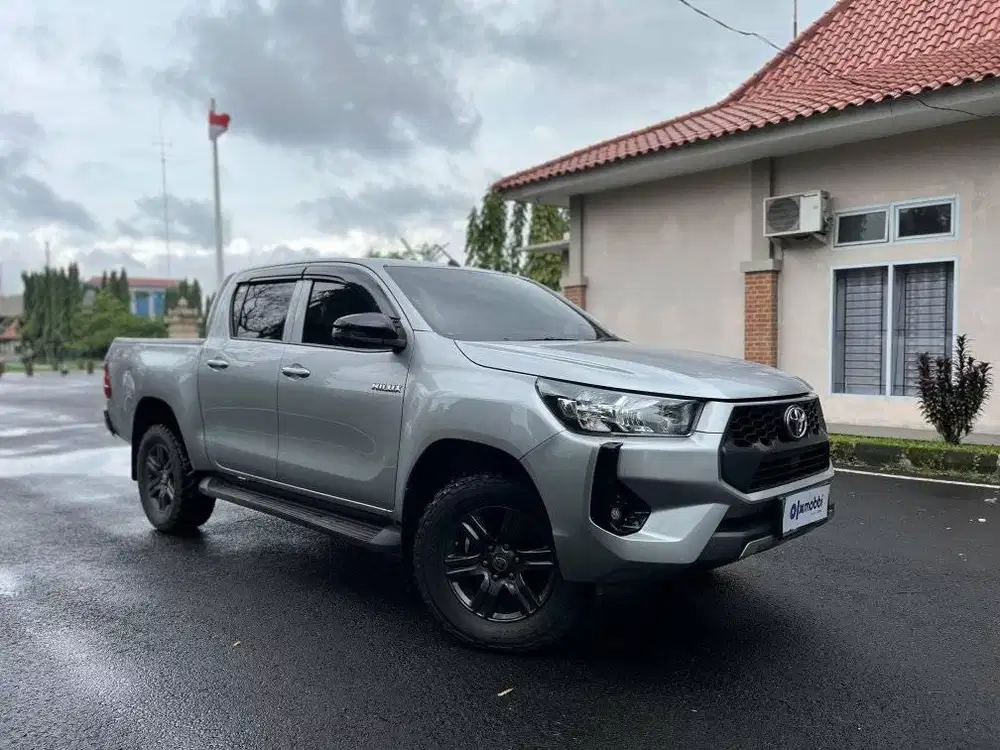 HILUX DC 2.4 G DISEL MT 2024