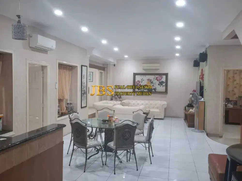 Jual Rumah 2 Tingkat Dijual di Komplek Cemara Asri Medan Jalan Kenari